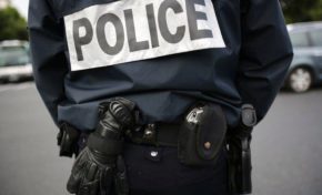La police perquisitionne chez le fils de l'élu à Cluny...
