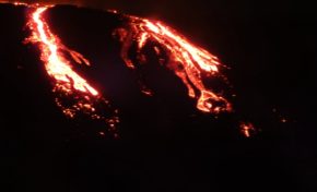 Le piton de la Fournaise...les coulées de lave du 31 juillet 2015 [Vidéo ]