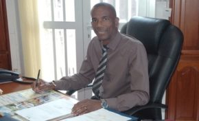 CTM :  Bruno-Nestor Azérot va jouer au bon samaritain