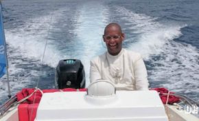 Monseigneur David Macaire n'en fait-il pas un peu trop ?