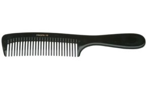 Il braque un salon de coiffure...il récolte le peigne capital