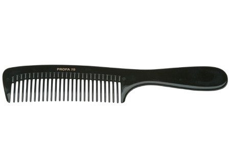 Il braque un salon de coiffure...il récolte le peigne capital