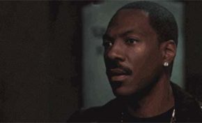 #panamapapers : moi quand je demande à mes potes de France s'ils ont les noms des évadés fiscaux de Martinique et de La Réunion