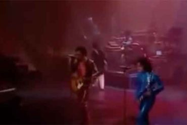 Prince and Lenny Kravitz. American Woman (live)