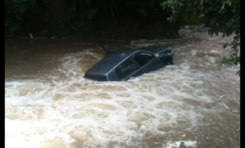Un véhicule emporté par une rivière en crue : le conducteur se noie