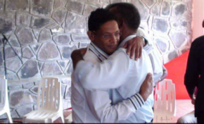 Accolade du jour...bonjour 😂😂😂😂