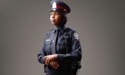 Le service de police de Montréal "ouvert" au hijab.
