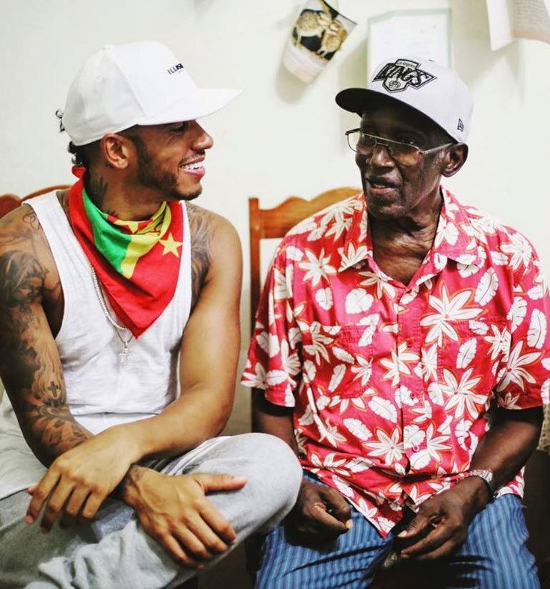 Lewis Hamilton et son grand-père (Grenade)