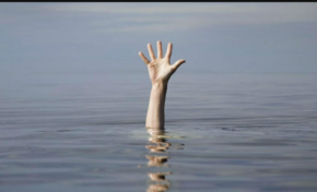 "Attends je te rappelle...je suis en train de filmer un gars qui veut se tuer"