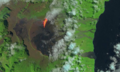 L'éruption du Piton de La Fournaise vue du ciel