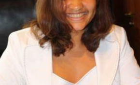 Lise Moutamalle pose ses malles tant bien que mal