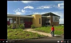 Bâtiment à Energie Positive, ventilation, protection solaire... exemple à la Réunion (vidéo)