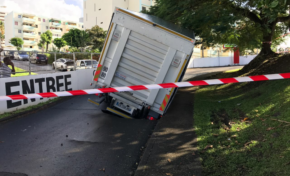 Le pichon des camions renversés se poursuit en Martinique