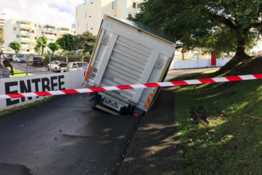 Le pichon des camions renversés se poursuit en Martinique