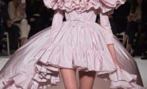 L'italien Giambattista Valli à la fashionweek