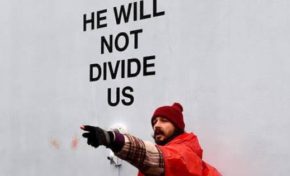 Shia LaBeouf arrêté à New York pendant un live anti-Trump