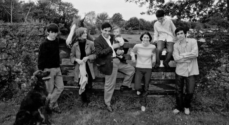 De mal en pis, les Fillon s'enfoncent encore et encore ...