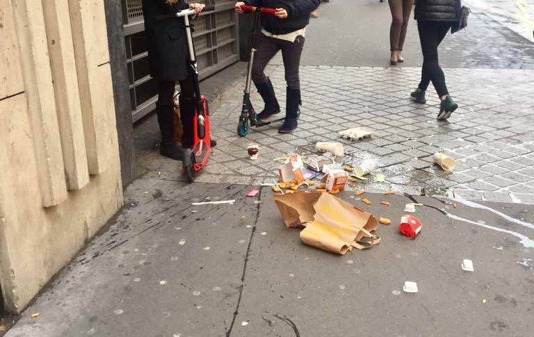 "Maman...le MacDo est sur le macadam"
