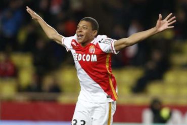 Au lendemain de la défaite de Monaco sur le terrain de Manchester City (5-3), la presse britannique ne tarit pas d'éloges sur le niveau de l'ASM ainsi que celui du brillant Kylian Mbappé.  Monaco est considérée comme  l'une des meilleures équipes d'Europe avec déjà 111 buts marqués cette saison.