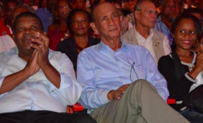 Hé bé...hé bé...Bordelais alias "la Martinique va souffert" faisait le nombre au meeting de Hamon