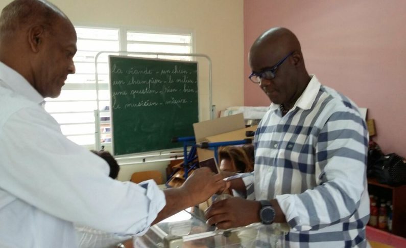 Parle Hamon cul ma tête est malade