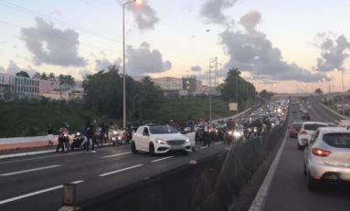 Ils bloquent l'autoroute en Martinique pour... tourner un clip