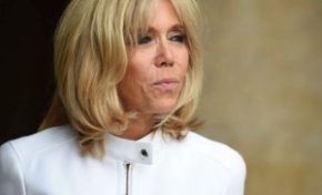BRIGITTE MACRON : LA  GRAMMAIRE VESTIMENTAIRE D’UNE DAME DEVENUE VISIBLE SUR LA SCÈNE POLITIQUE