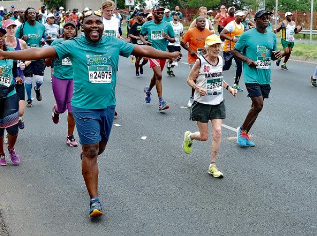 DEIRDRE LARKIN, UNE GRANDE DAME DANS LE MONDE DU RUNNING