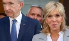 BRIGITTE MACRON, UNE APPARITION REMARQUÉE DURANT LA PARIS FASHION WEEK POUR LES 70 ANS DE DIOR