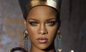 RIHANNA REINE EN VOGUE