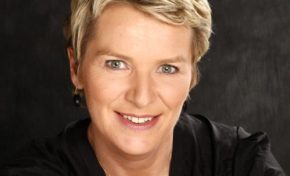 Elise Lucet en Cash Investigation en Martinique ?