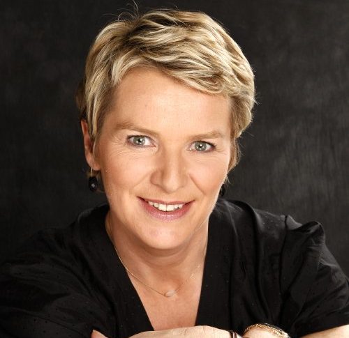 Elise Lucet en Cash Investigation en Martinique ?