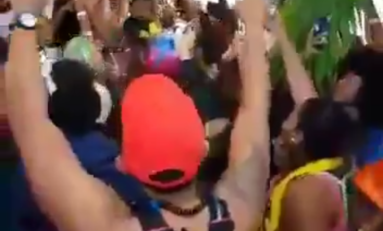 Le groupe « Dum Band Brass » au  Carnaval de la Martinique 🎵🎶🎶🎺🎺🥁🥁high high atansyon...🎵😑🎶