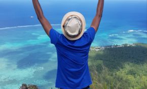 L'image du jour 30/04/18 - Mauritius - Morne Brabant - Flag