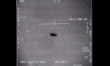 L'armée US filme un OVNI autour du porte-avions Nimitz (vidéo / rapport officiel)