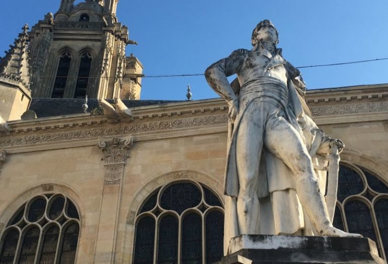 Que faire des statues des négriers français?