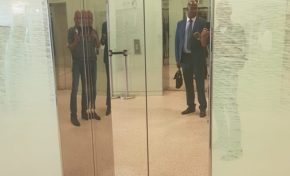 Jean-Philippe Nilor : "Oh Djee Zeus...oh non... pas lui près de mon ascenseur..."