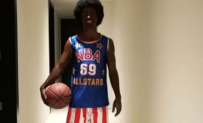 Quand tu en fais un peu trop pour t'intégrer à l'équipe... (on n'oublie pas)