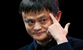 «Si vous placez les bananes et l'argent devant les singes, les singes choisiront des bananes parce que les singes ne savent pas que l'argent peut acheter beaucoup de bananes."