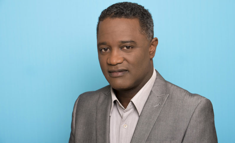 Le journaliste Franck Zozor gravement blessé lors d'un accident sur le Tour de la Martinique des yoles rondes