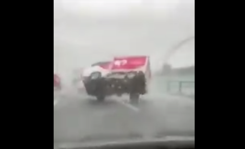 Typhon : Il ne faut pas être kapon au Japon (vidéo)