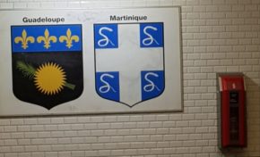 Et pendant ce temps là en France le pays des droits de l'homme qui a déclaré l'esclavage crime contre l'humanité...les quatre serpents...