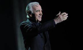 Aznavour une vie de A à Z