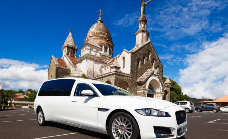 Le lion est mort ce soir...oui mais en Jaguar