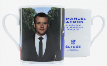 C'est Black Friday : A vendre, lot de plusieurs milliers de mugs, 10€ TTC.