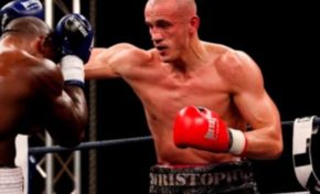 Christophe Dettinger, "le boxeur de CRS", a fait une mise au point avant de faire un crochet au commissariat