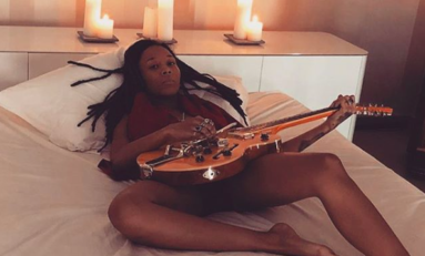 - VIDEO- MAYDAY MAYDAY...VENEZ M'AIDER