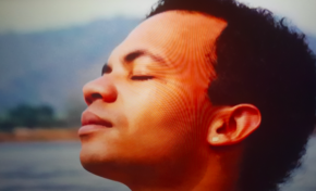 "🎶🎶🎵Sé mizik...sé misik...🎶woy woy woy...sé misik...🎶🎶🎵🎵"