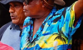 Tour de la Martinique des yoles rondes : l'acteur américain Samuel Lee Jackson aux premières loges