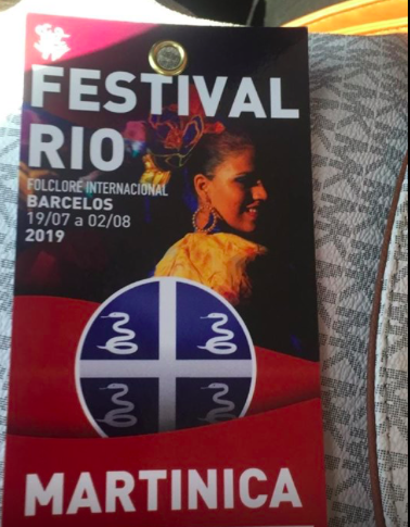 Drapeau de Martinique : man lé ri... man pa sa ri... man ka pisé anlè mwen